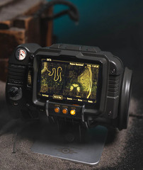 Fallout 3 Pip Boy 3000 Wearable Fully Functional 1:1 Replica of the Pip-Boy