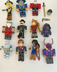 Roblox Lot 11 Figues Mixed Lot with a few Accesories Collectibles