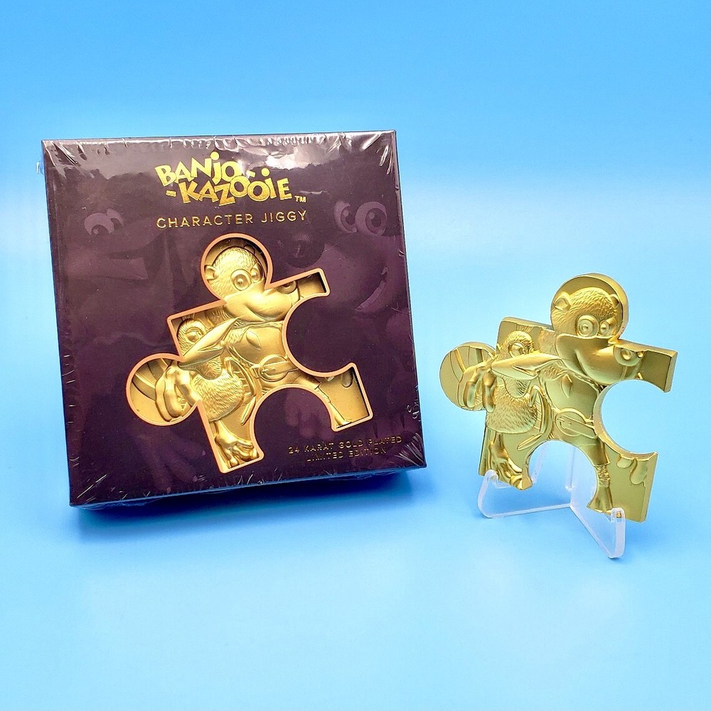 Banjo-Kazooie Jiggy Jigsaw Piece 24k Gold-Plated Figure + Stand Official Rare