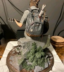 The Last of Us Part II 2 Official Collector’s Edition Ellie Statue 11” tall