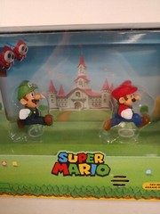 Super Mario Luigi Interactive Diorama Display w/ Music Collectible NEW & SEALED