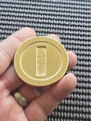Nintendo New Super Mario Bros 2 Gold Coin Medal Brazil Preorder Bonus 3DS NES