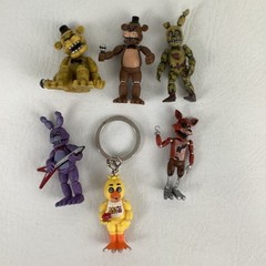Five Nights At Freddy’s Figure Lot Bonnie Foxy Sprintrap Chica Keychain Funko