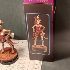 Moxxi #10 ThinkGeek Exclusive Modern Icons Statue Borderlands 3 MIB New In Box
