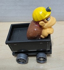Rare Vintage 1998 Japanese Nintendo Donkey Kong Country Minecart Wind-Up Toy Set