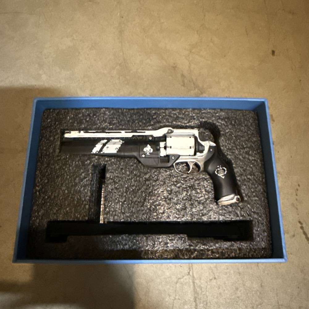 Destiny 2 Bungie Rewards Ace Of Spades Replica Rare