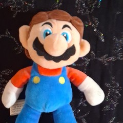 ThinkGeek Super Mario Mario Plush Doll – Super Mario Bros. 2019