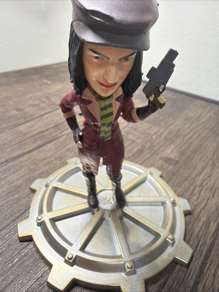 Loot Crate Fallout Screenshot Fallout 4 Piper Wright Figure – Open, No Box