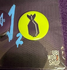 Watch Dogs 2 pins button badge set of 3 promo Gamestop Ubisoft Dedsec Bomb Logo