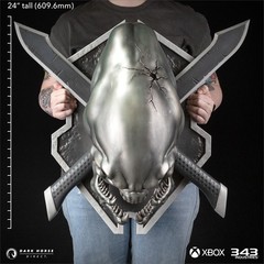 Halo Legendary Icon Wall Mount – Spartan Sized Exclusive