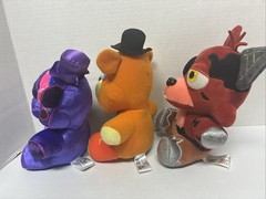 XSmart 7″ Withered Foxy Plush, FNaF Five Nights at Freddy’s + VR Freddy & Breach