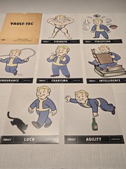 Fallout 4 Vault Tech Special Edition 7 Art Cards Limited Issue 2077 Vault-Tec