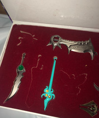 League of Legends Clash of Fates Necklace Pendants Keychains Set 6 Mini Weapons