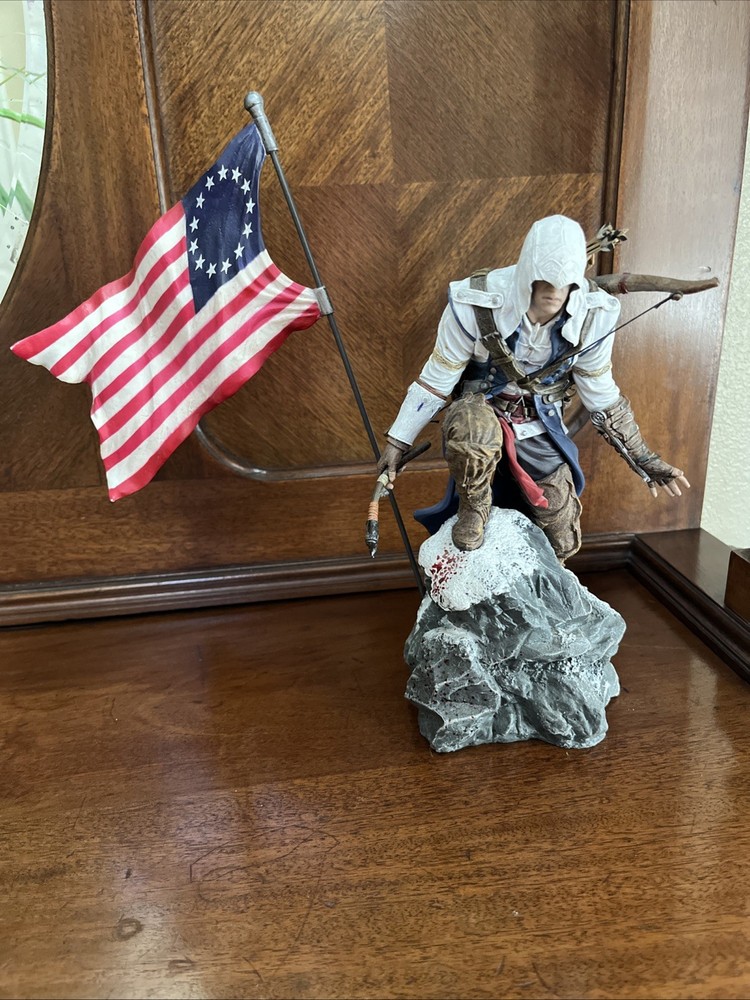 Assassins Creed 3 III Connor Kenway Limited Collectors Edition with Flag 2012
