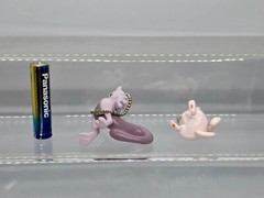 Mew Mewtwo Pokemon Mascot Keychain Figure Takara Tomy A.R.T.S O136