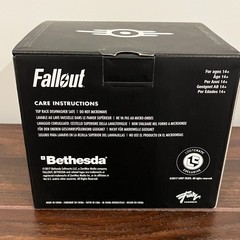 Fallout 2017 Vault Girl Welcome Home Coffee 11oz Mug NEW