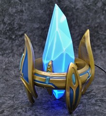 Starcraft 2 PROTOSS PYLON usb desktop power station light up thinkgeek