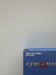 🔥God of War Kratos’ Shield Replica From Loot Crate Brand New