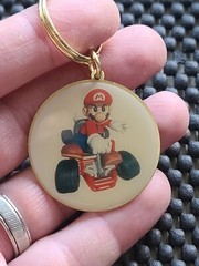 Vintage Nintendo Mario Kart 64 Medal Coin Keychain U.K. Rare Promo SNES N64 DS