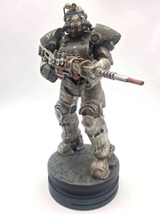 Bethesda Fallout T-51 Power Armor Statue Fallout 4 Collectible Figure