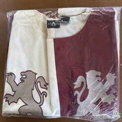 ASSASSIN’S CREED MUSEUM REPLICAS OUTFIT: WILLIAM OF MONTFERRAT TUNIC NEW W/ TAGS