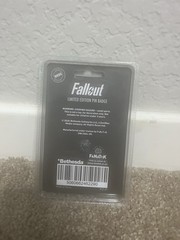 FALLOUT Pipboy Limited Edition Pin BETHESDA BRAND NEW 9995 Worldwide