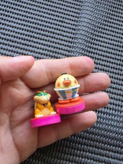 Vintage Nintendo Mario Yoshi Island Mini Stamp Figure 10 Toy Capsule Rare SNES