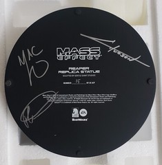Mass Effect Sovereign Reaper 18.5″ Statue Artist Proof 15/25 SIGNED Hudson