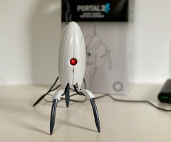 ThinkGeek Portal 2 Sentry Turret USB Desk Defender Motion, Lights & Sound *NMIB*