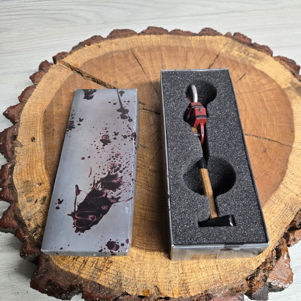 Capcom Dead Rising 3 Sledge Saw Pen – Loot Crate EXCLUSIVE