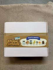 Nintendo ANIMAL CROSSING New Horizons Collectors Box New Sealed Blanket Socks