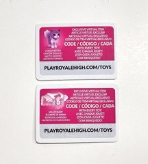 Royale High Roblox DLC Code Set Pet Cuddly Kitten Sailor Scarf Fashion Lot moon