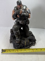Gears of War 3 Marcus Fenix Collectors Figure Limited Edition Statue Epic Games