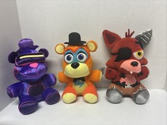 XSmart 7″ Withered Foxy Plush, FNaF Five Nights at Freddy’s + VR Freddy & Breach