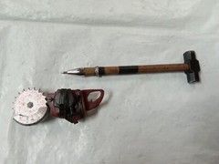 (OPEN BOX) Capcom Dead Rising 3 Sledge Saw Pen – Loot Crate EXCLUSIVE