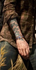 The Last of Us Part 2 – Ellie’s Bracelet A Gift From Dina + TLOU Stickers NEW