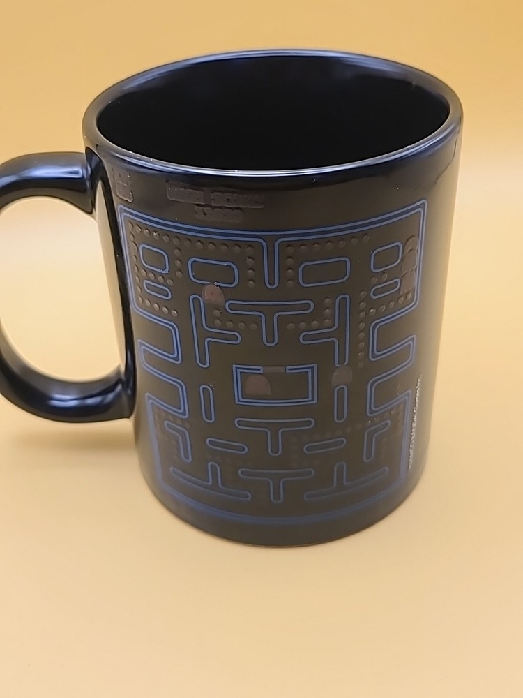 Paladone Pac-Man Color Changing Black Coffee Mug Cup Pacman
