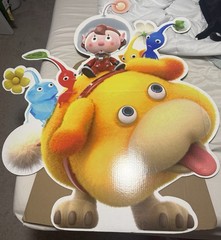 Pikmin 4 Pikmin, Oatchi, and Captain promotional life size store standee