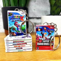 Mini Nintendo Wii Game Case Keychains, Miniature Wii Cover Art, Retro Gamer Gift