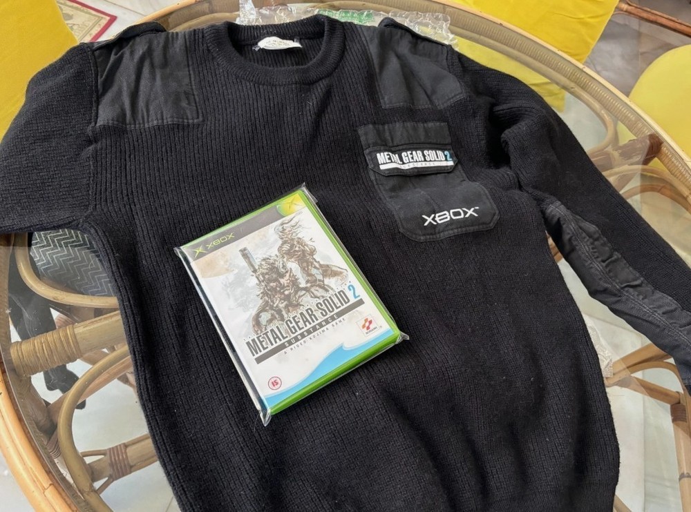 Metal Gear Solid 2 Substance Xbox PAL Promo Promotional Jersey Hideo Kojima