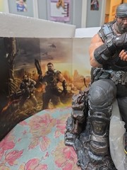 Gears of War 3 Marcus Fenix Collectible Statue