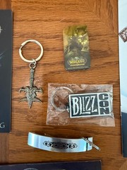 Blizzcon 2008 Collectible Lot – Program, Map, Comic, Keychains, Notebook, & more