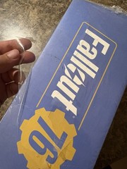Fallout 76 Tricentennial Collector Box Set Vault Boy Figure Pin Socks Sign