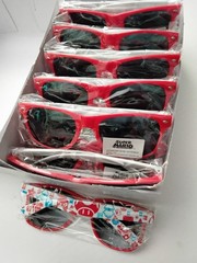 Rare 18 Ct case of authentic Nintendo Mario Sunglasses, promo items, new