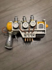 Fallout Replica Plasma Pistol Chronicle Collectibles Thinkgeek