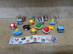 Banpresto 2009 Nintendo Super Mario Kart Wii Figure Keychain Set POW Peach