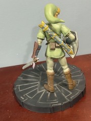 legend of zelda link Dark Horse Link statue