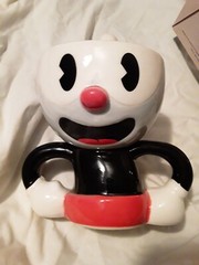 Cuphead Gamestop Exclusive Just Funky Character Mug Original Box Bust Statue