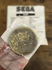 *RARE* OFFICIAL SEGA SHENMUE DRAGON MIRROR COLLECTORS PIN BADGE *NEW & SEALED*