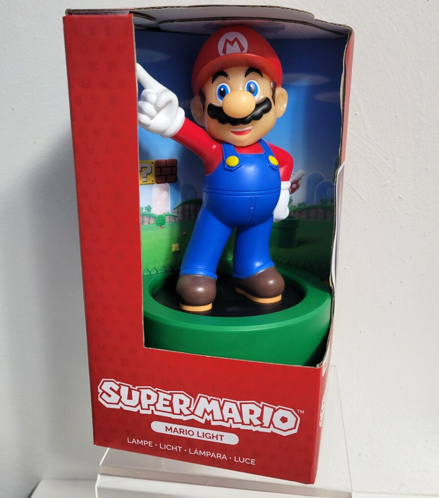 NEW – Paladone Nintendo Super Mario Bros – MARIO Light Lamp USB/Battery